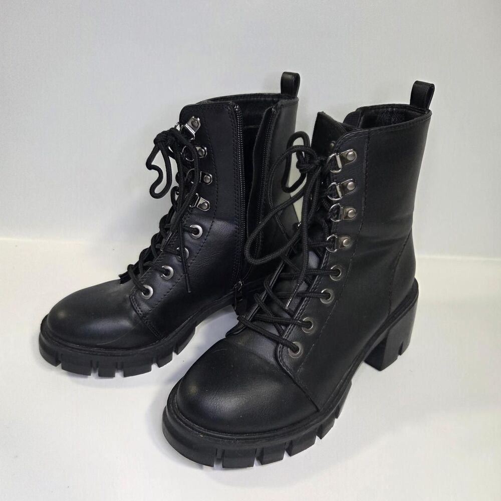 Nicole Miller Black leather lace-up combat boots sz 6
